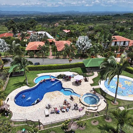 La Victoria Hotel Campestre كويمبايا المظهر الخارجي الصورة