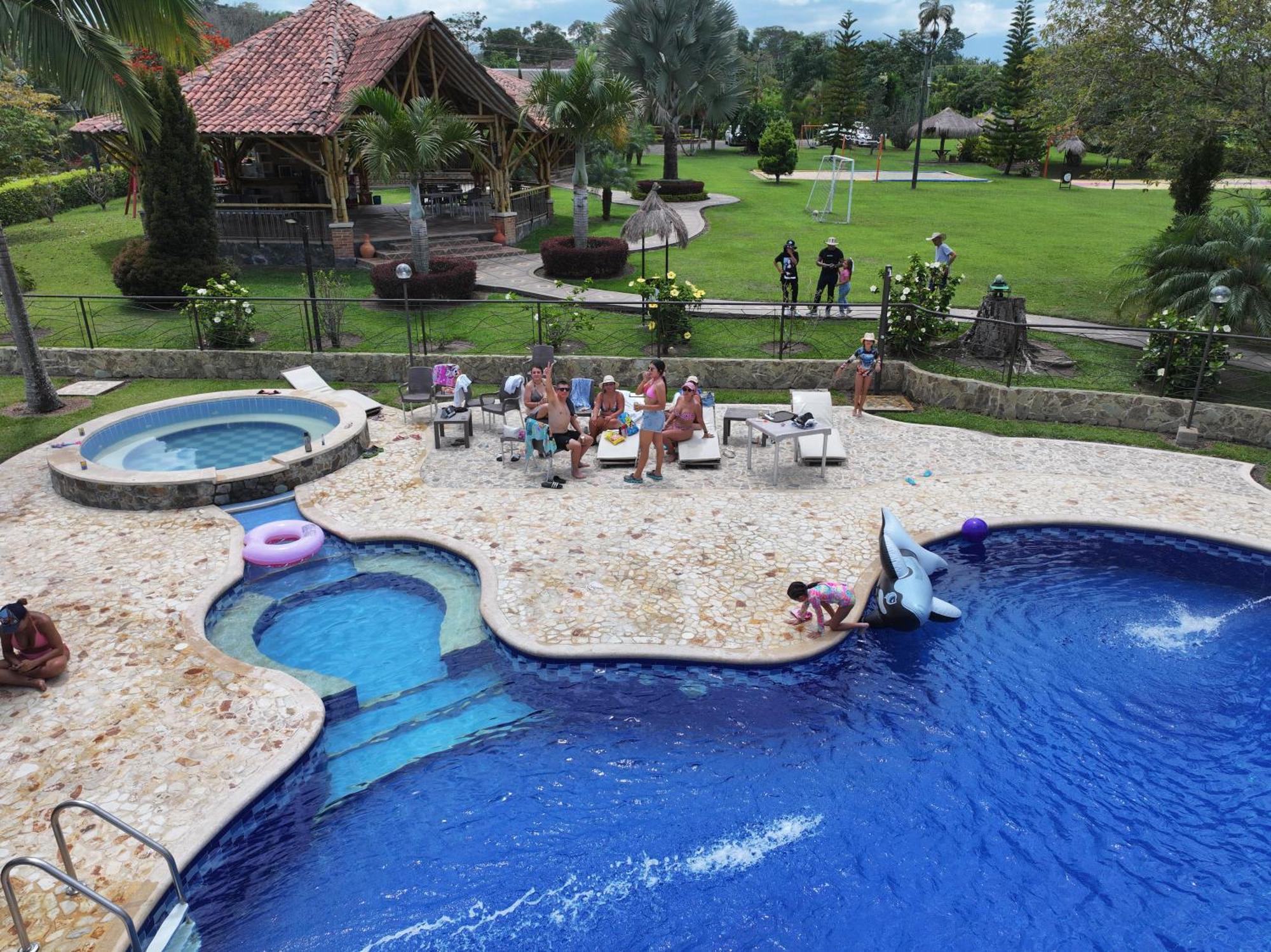La Victoria Hotel Campestre كويمبايا المظهر الخارجي الصورة
